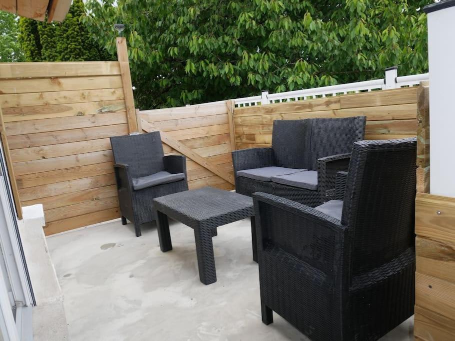 Logement Lumineux Avec Terrasse La Roche-sur-Yon Eksteriør billede