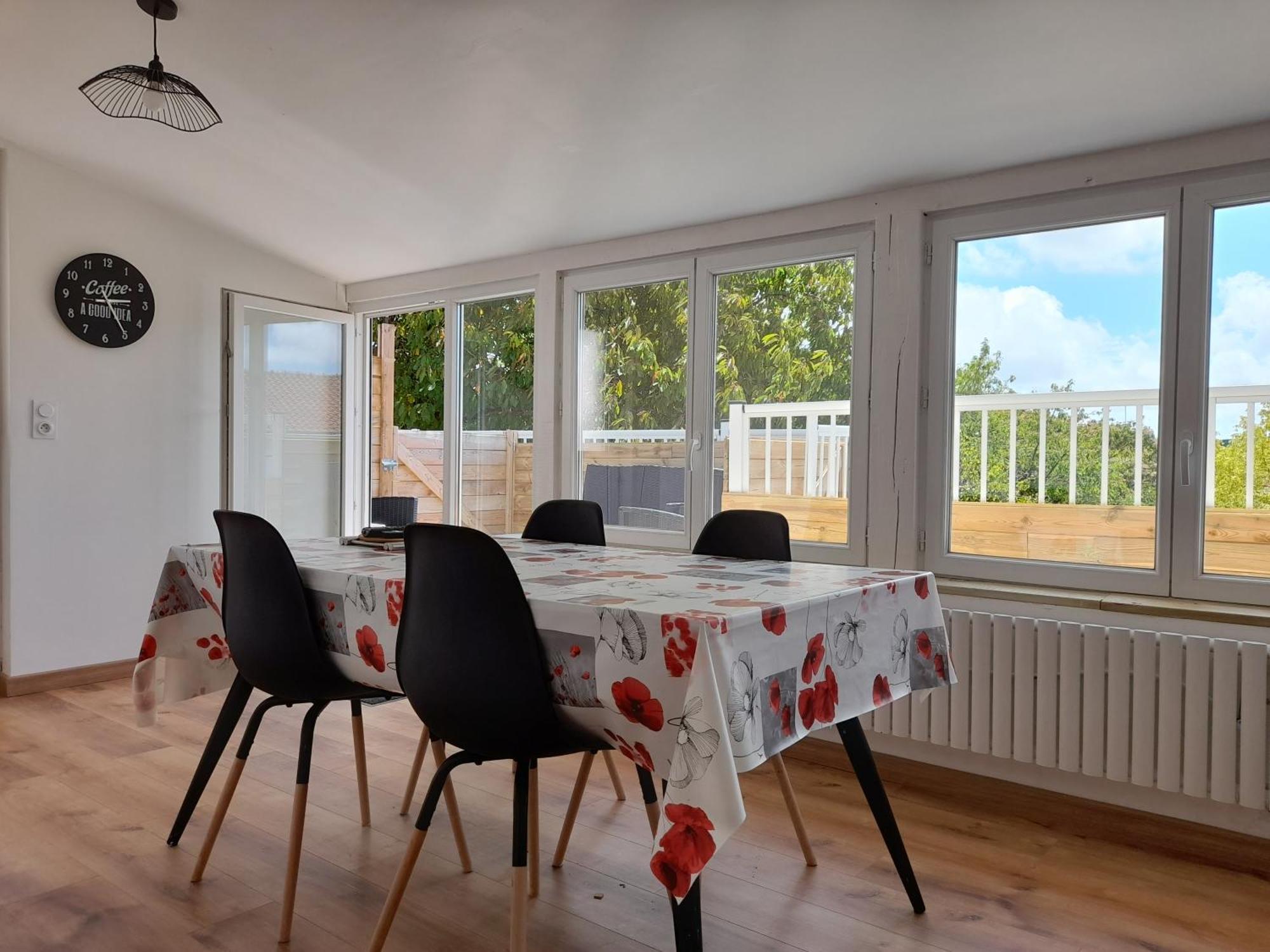 Logement Lumineux Avec Terrasse La Roche-sur-Yon Eksteriør billede