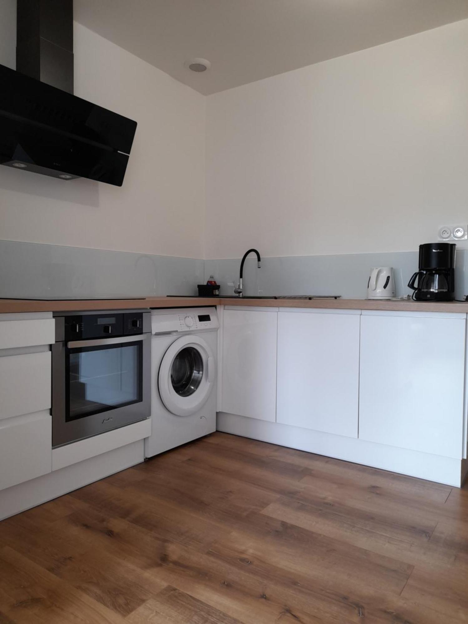 Logement Lumineux Avec Terrasse La Roche-sur-Yon Eksteriør billede